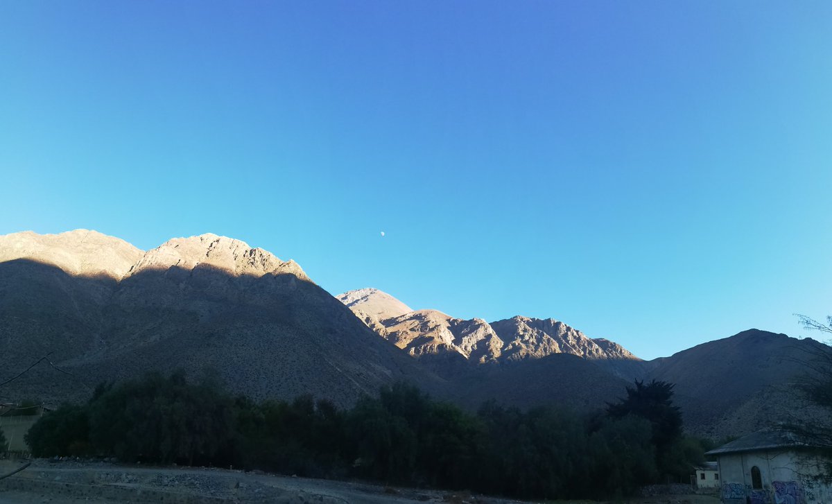 robgom7329's tweet photo. Amanecer, Rivadavia / Valle Del Elqui.. https://t.co/32erVOZIG7