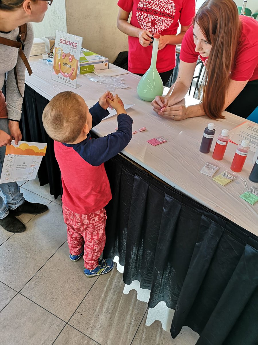 staphre's tweet photo. Great time at #sciencetakeover at @calgarylibrary. Thank you @UCalgary! https://t.co/WUK9k2Khkq