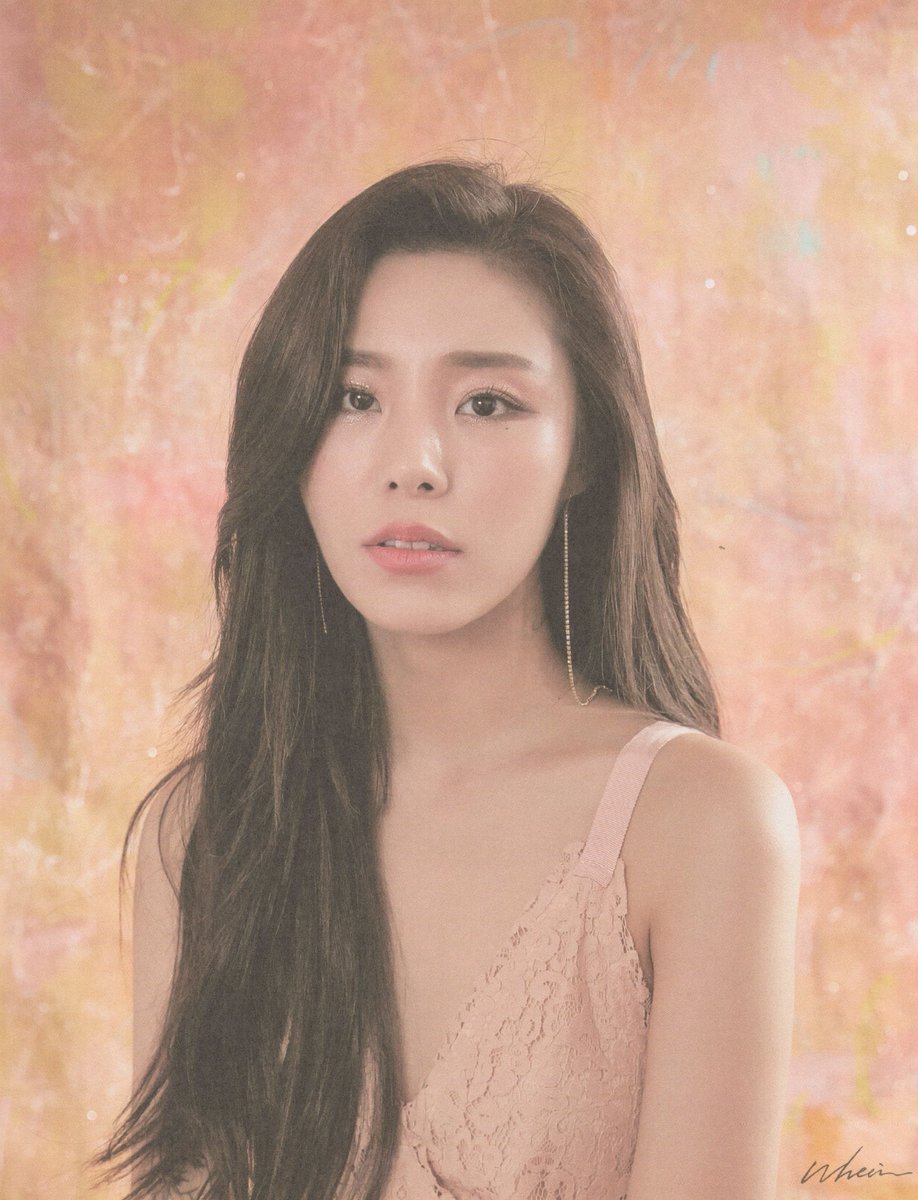 Wheein 'Soar' Album Scan ©yongggggsun