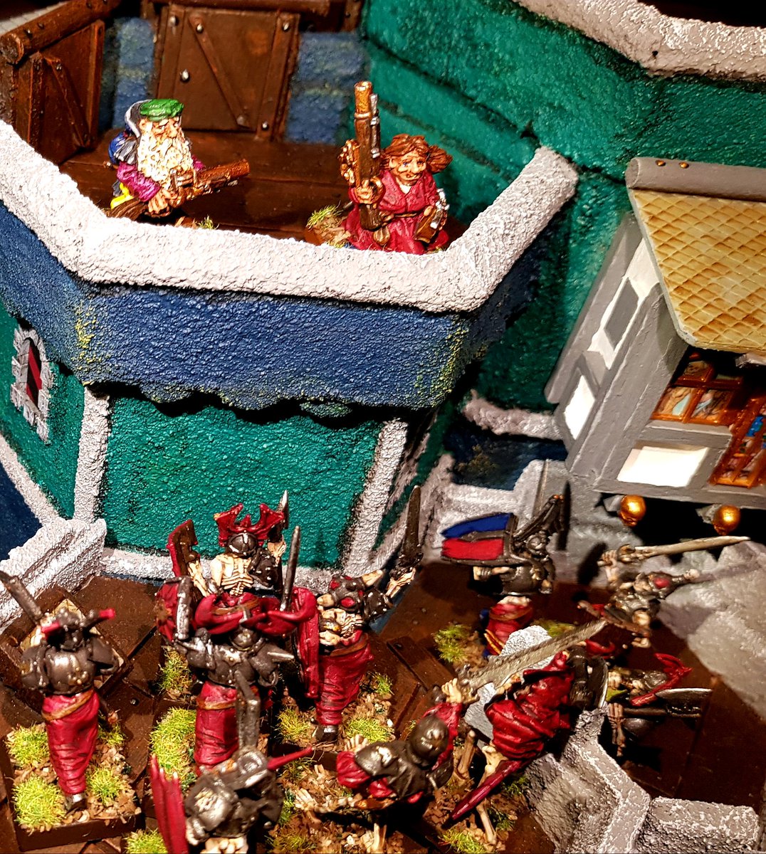 DwarfOccasional's tweet photo. The dwarf couple had a nice idea for this year's wedding anniversary: hunting undead hordes!
#warhammer #oldhammer #DnD #rpg #ttrpg #miniaturepainting #LeadAdventure #vampirecounts #undead https://t.co/BZE59KOv99