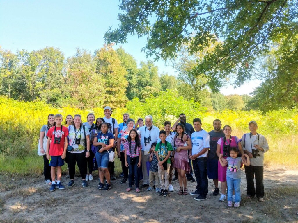 TTFWatershed's tweet image. Today was our 1st expedition to learn about Philly's #birds thru a #walk in both English &amp;amp; #Spanish! You can join us on 2 more Saturdays: 9/28 &amp;amp; 10/5. 🐦Info: ow.ly/MCgk50w2awt 
Thanks for partnering with us @RiverfrontNorth &amp;amp; @SchuylkillCtr! #riverdays @DelRivWatershed