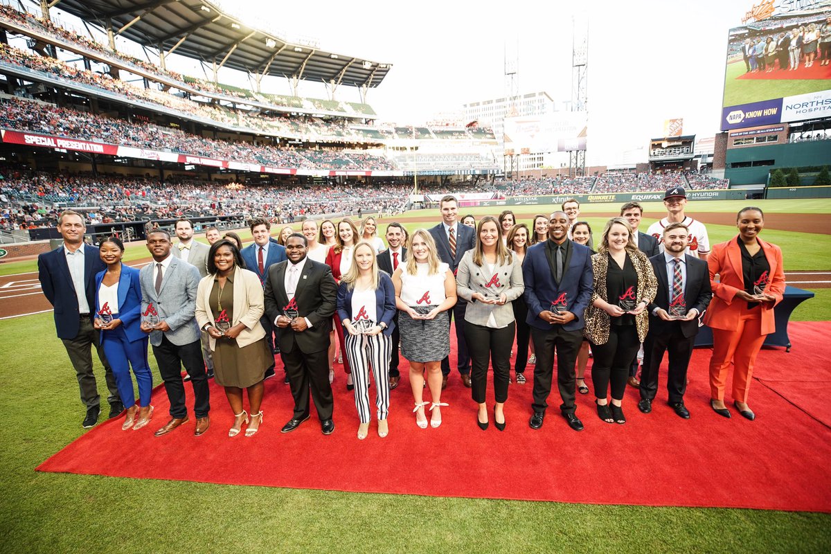 Braves's tweet photo. Congratulations to the #Braves 2019 Trainee class on an outstanding season! #ChopOn
To learn more about the program: https://t.co/AOFSf0e6P2 https://t.co/O2GYO0Faqb