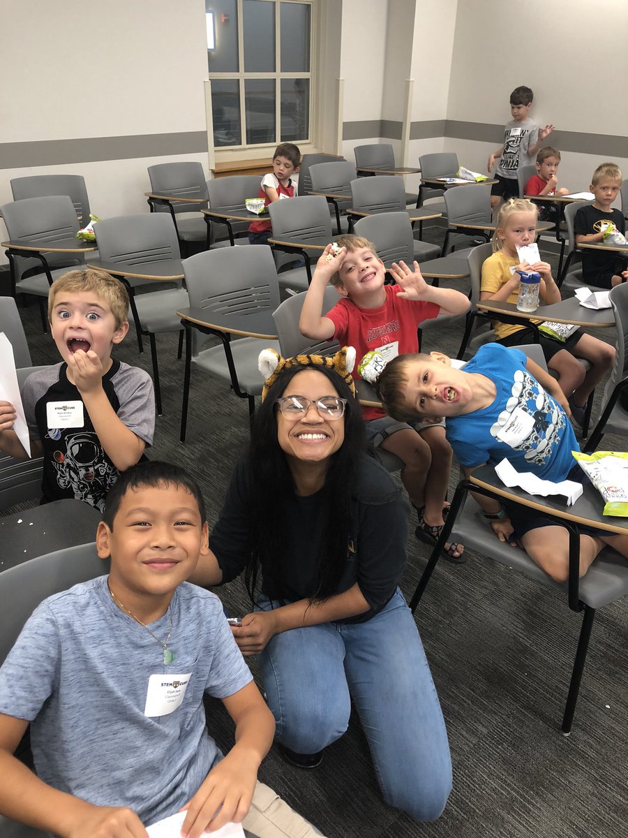 MizzouNSBE's tweet photo. Day 1 of NSBE Week Complete โ
It was our pleasure to spend time working with the children of Columbia today as we engaged in multiple activities centered around STEM. ๐งฌ
Both members and participants had a great time and learned a lot along the way! #StemCubs #NsbeWeek https://t.co/dp65wZqebx
