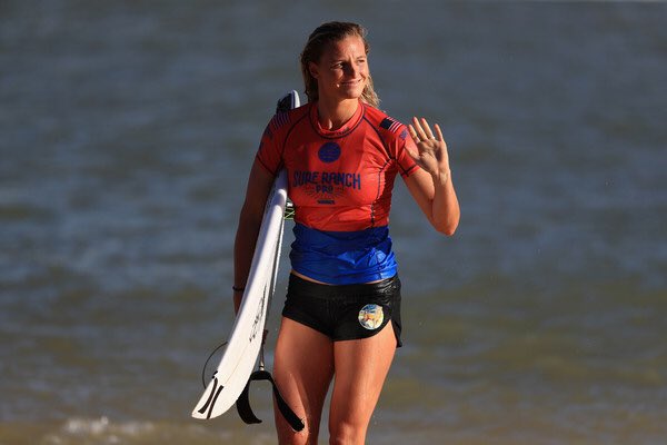 cochise02's tweet image. Lakey Peterson vence na California #WSL #FreshwaterPro Ranch