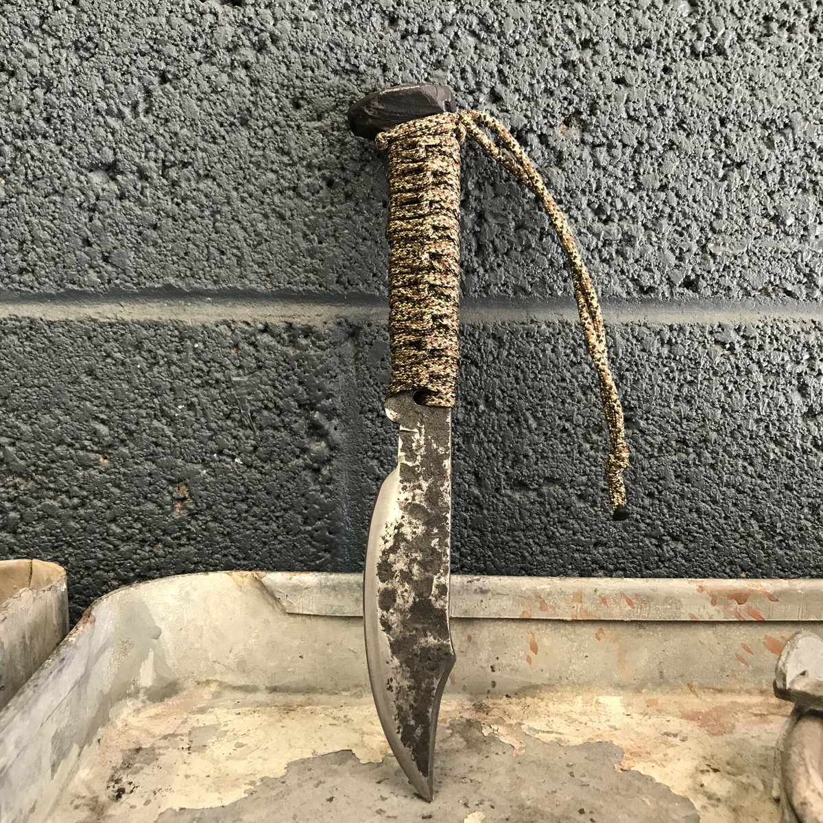 joshuameyerart's tweet photo. Had a blast today helping this amazing kid forge his first knife. He used a railroad spike and made it look a bit like an Ancient Greek sword then wrapped some camo paracord on it for the handle. Looks really cool!
.
.
.
#blacksmithingclasses #joshuameyerart #forging #forgedknife https://t.co/HgyzZbbGhC