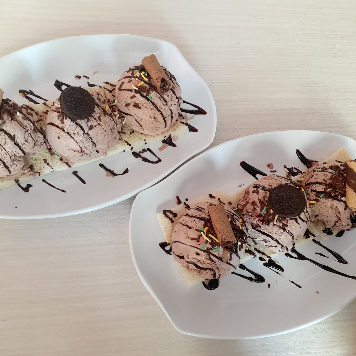 callmerossell's tweet photo. Ice Cream!
#garasiescream #escream #holiday #eat https://t.co/6nkr5SFspy