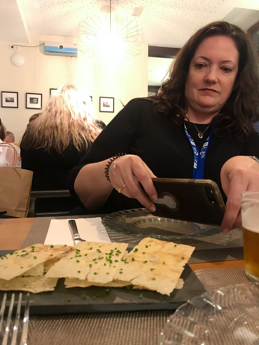 1ª jornada “dura” 😍 en la IX XUNTANZA DE BLOGGERS DE GALICIA 😜🥂<a href="/desayunacoruna/">Desayuna Coruña</a> <a href="/beatrizsotelo2/">beatriz sotelo</a> <a href="/BonillaalaVista/">Bonilla a la Vista</a> <a href="/HotelFinisterre/">NH Collection A Coruña Finisterre</a> <a href="/VermuStPetroni/">Vermú St. Petroni</a> <a href="/nhhotelses/">NH Hotels España</a> <a href="/EclecticGastro/">Eclectic Gastro</a> <a href="/DACTurismo/">Turismo Deputación da Coruña</a> <a href="/ConcelloCoruna/">Concello da Coruña</a> <a href="/GaliciaGastro/">Galicia Gastro</a>  <a href="/GaliciaCalidade/">Galicia Calidade</a> <a href="/Xunta/">Xunta de Galicia</a> esperamos q os guste <a href="/mastomates/">Más Tomate</a> 🍅