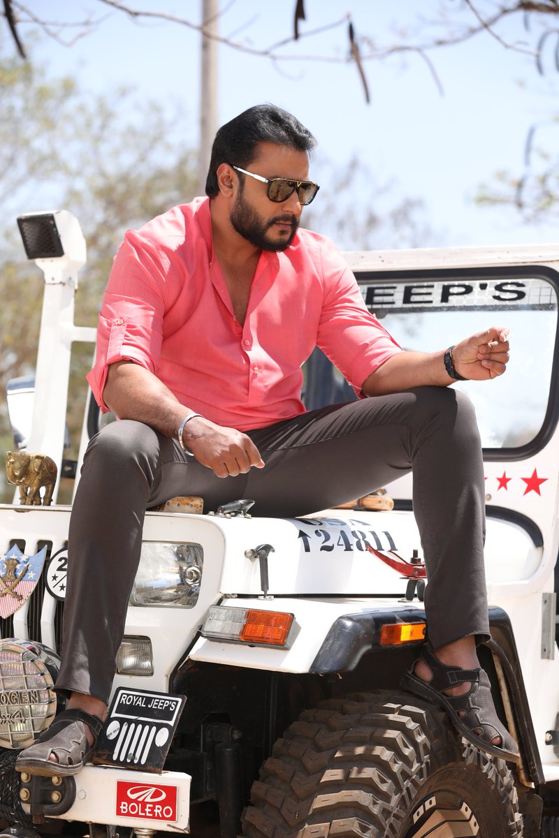 DollyHemanth1's tweet photo. @DBossTrends #150dayForbossBdy 
#150DaysForBossBdy 
#150DaysForBossBdy 
#150DaysForBossBdayOnly 
#150dayForbossBdy #150DaysForBossBday https://t.co/qOJRNDzC5c