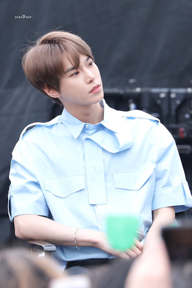 ขอเฉียงหน่อยคับ tweet media