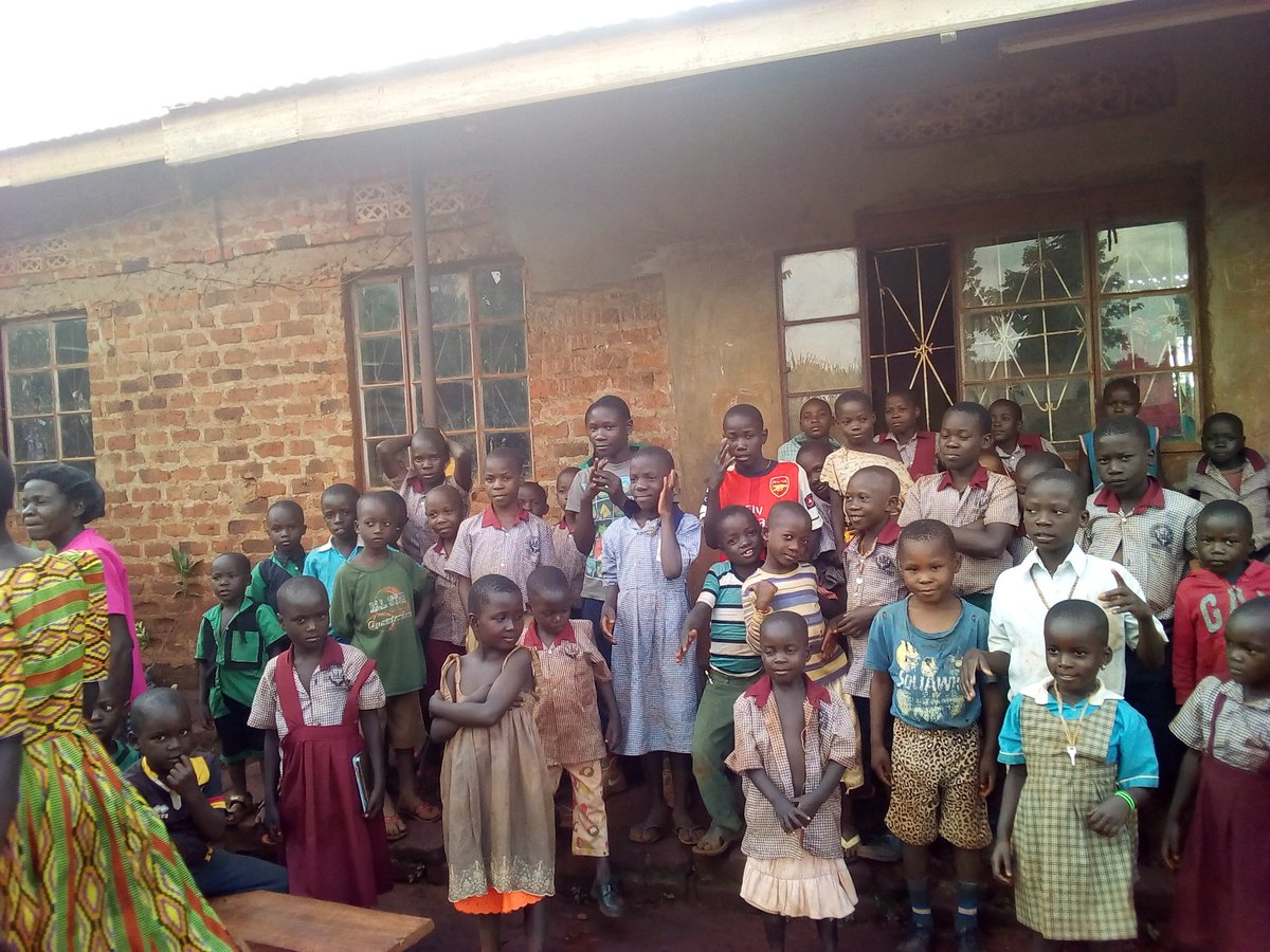 BulukeB's tweet image. Ingrid thanks for sharing with these children. 
You brought them some shoes and clothings. 
Blessings to you and your family.

Let God bless the organization you are working with to visit orphanages. 

We are praying for you...