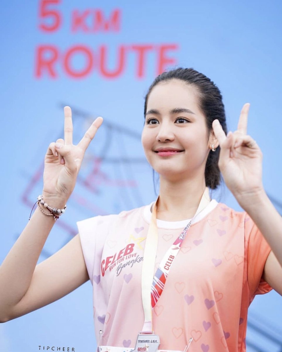 RoseBlackBara's tweet photo. นุ้งโบว์เก่งมากค่า วันนี้วิ่งระยะทาง 5 km.. 👍💘..
งาน “Bangkok Celeb Run for Love ”
#celebrunforlove2019 #celebrun #bangkokcelebrunforlove
#โบว์เมลดา ..
#bow_maylada..
#luvmikbow..
Cr. IG tipcheer https://t.co/okDQslc42d