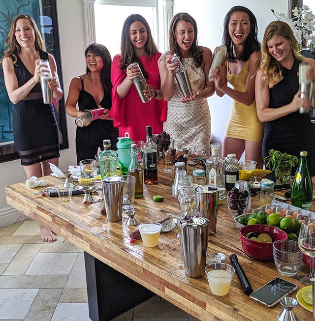 NaturalMixology's tweet photo. When was the last time you had this much fun learning new things? This #cocktailclass was so much fun for these friends. Schedule your #holiday class now.
.
.
.
.
.
.
.
.
#cocktails #mixology #cocktailmakingclass #mixologyclass #edutainment #partyideas #โฆ https://t.co/3vmw4RjpiG https://t.co/X1wkWmom39
