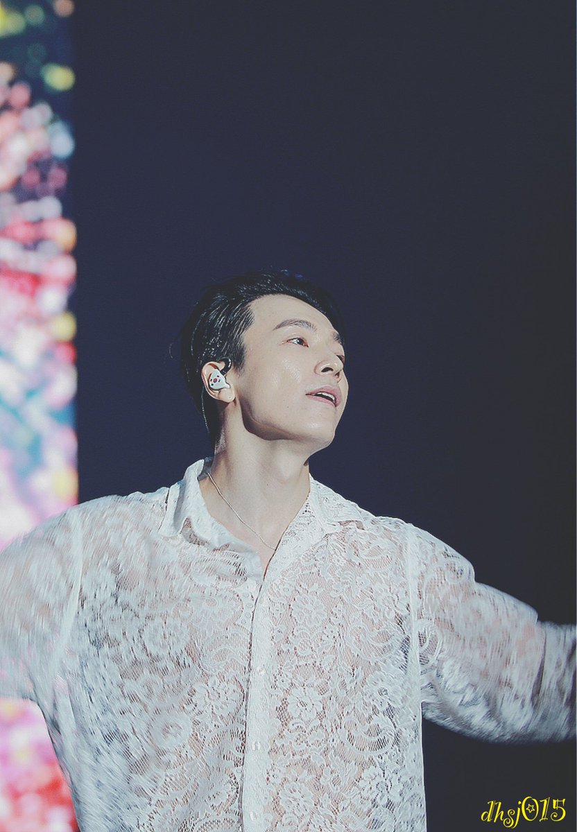 dhsj015's tweet photo. 190921　K-FLOW2 CONCERT in TAIWAN 😍😍
#슈퍼주니어 #SUPERJUNIOR #이동해 #DONGHAE #동해 @donghae861015 https://t.co/WklHrzNtHl