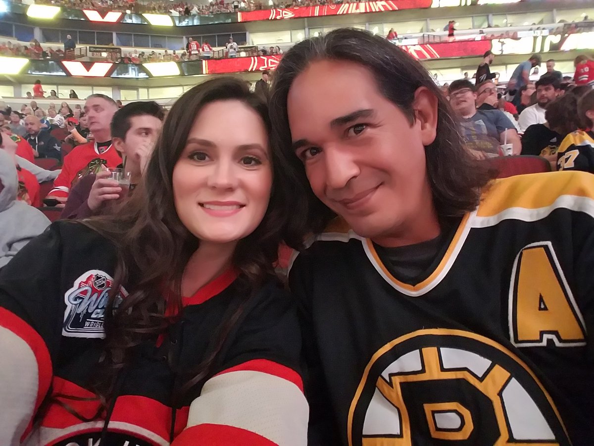 #onegoal Go  Blackhawks! Nevermind those Bruins fans lol