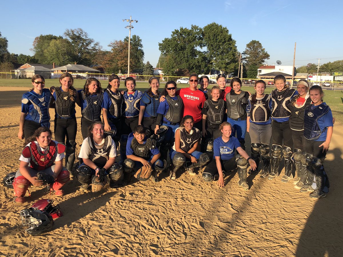 ESUSoftball's tweet photo. What do you do on a day off from Warriors... go crush more catchers and train softball players hard...ESU in the house!!! #TrainEmHard #SunshineAndSoftball #ESUInTheHouse https://t.co/QqJvkkvoCZ