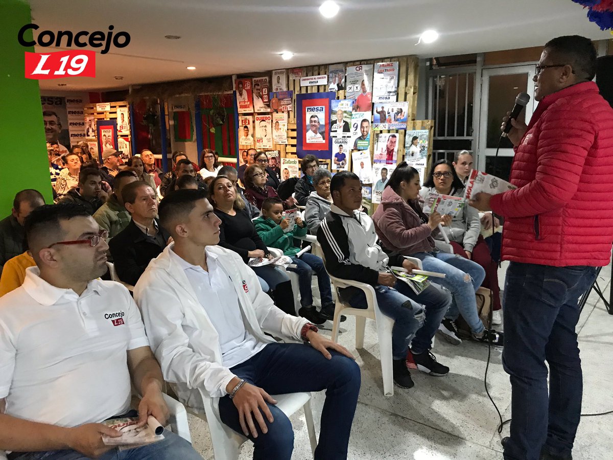 concejalhectorf's tweet photo. La política no es una profesión, es eso que te lleva a entregarlo todo por la gente y la ciudad, en la búsqueda de una mejor calidad de vida, en busca de mejores oportunidades para todos. ☺️🚩

#L19 #HéctorFabio https://t.co/cf7OPHEt7t