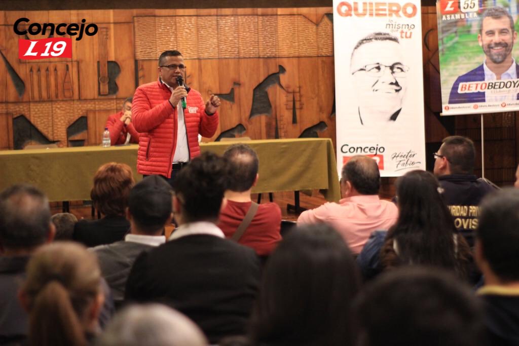 concejalhectorf's tweet photo. La política no es una profesión, es eso que te lleva a entregarlo todo por la gente y la ciudad, en la búsqueda de una mejor calidad de vida, en busca de mejores oportunidades para todos. ☺️🚩

#L19 #HéctorFabio https://t.co/cf7OPHEt7t