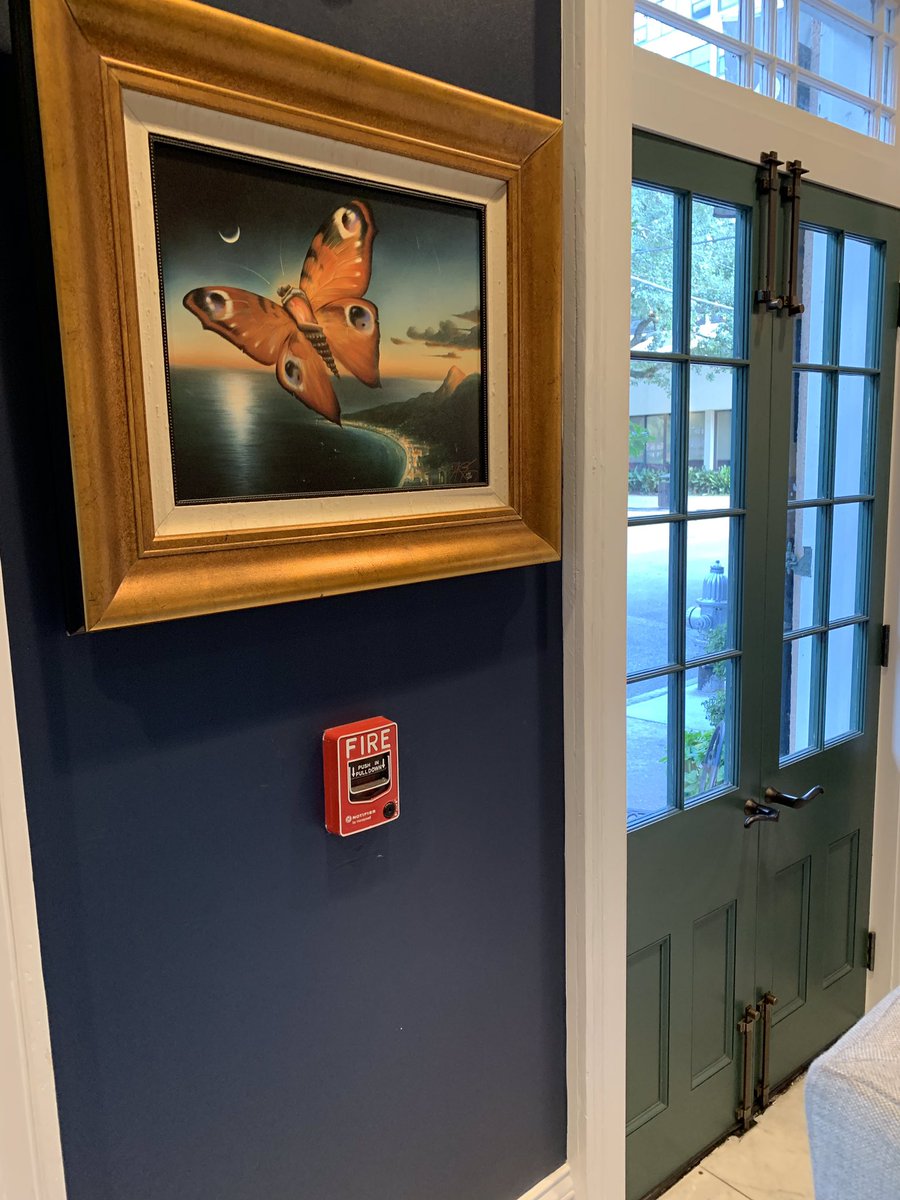 C2CCollector's tweet photo. RoyalFrenchmenHotel Art Gallery https://t.co/F96RQzN5bK
