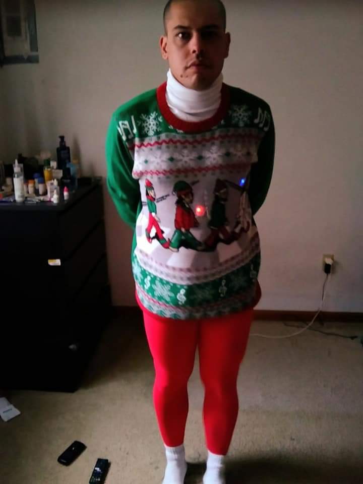 movies_4life's tweet photo. Ready for Christmas. #leggings #christmasleggings #christmasoutfit #holidayoutfit #whiteturtleneck #uglychristmassweater #meggings #tights https://t.co/IoBLeChLXR