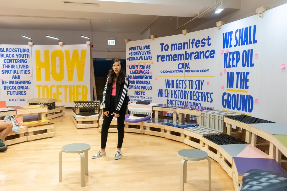 sarahdashji's tweet photo. I also really loved the #HowTogether project, an open space for public assembly that anyone can schedule a gathering at by posting on the post-it notes schedule. I’m thinking of what gatherings we can organize there...so many possibilities! #ChicagoBiennial #AndOtherSuchStories https://t.co/qiJfletlt1