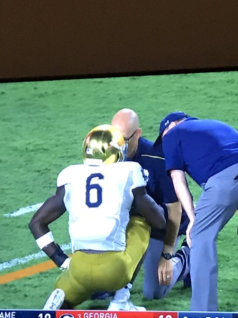 MillerAndrewT's tweet photo. Is that @notthefakeSVP in Athens, GA curing cramps for the Irish?? https://t.co/3hS8oEaYMj