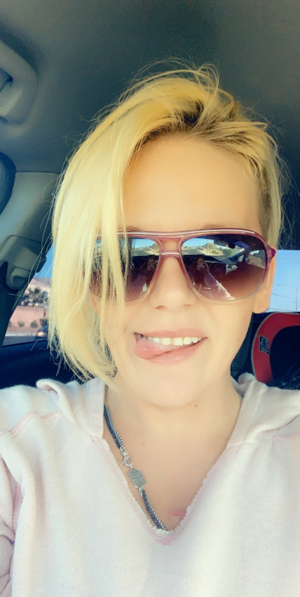 2 pic. Still got it? https://t.co/QAVRT4HaKp