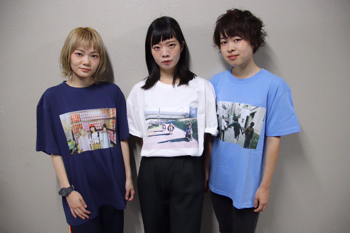 Shishamo ライブをより楽しむためにグッズも見てってくれよ う Newグッズでてます 中でもbest Areana限定グッズもあるので要チェックだよ ちなみに松岡のオススメはbest Phot Tです いっぱいあるから皆どれにするか迷っちゃうね 他にも可愛い