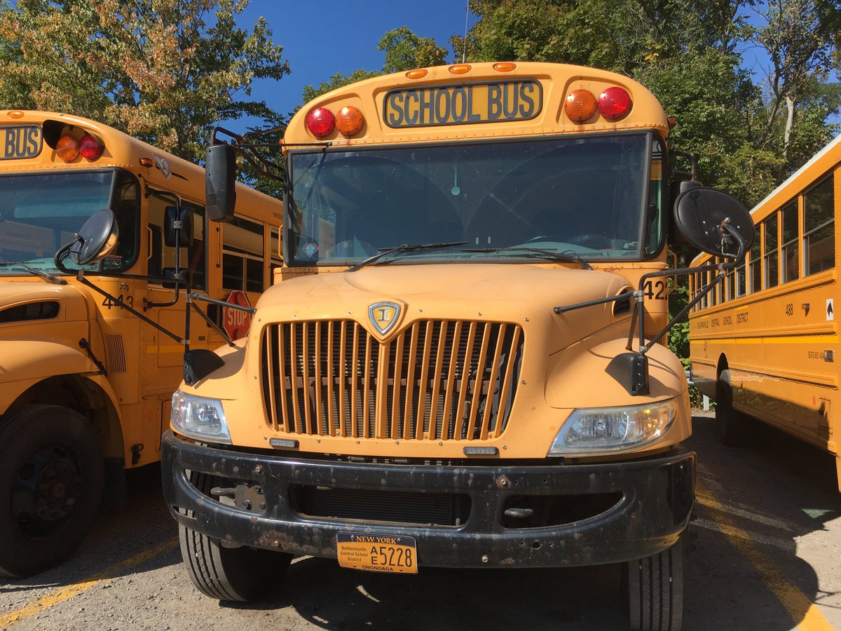 LT1_64's tweet photo. Baldwinsville Bus 422 -- Handi 2009 IC CE300 https://t.co/RLllGYuVeC