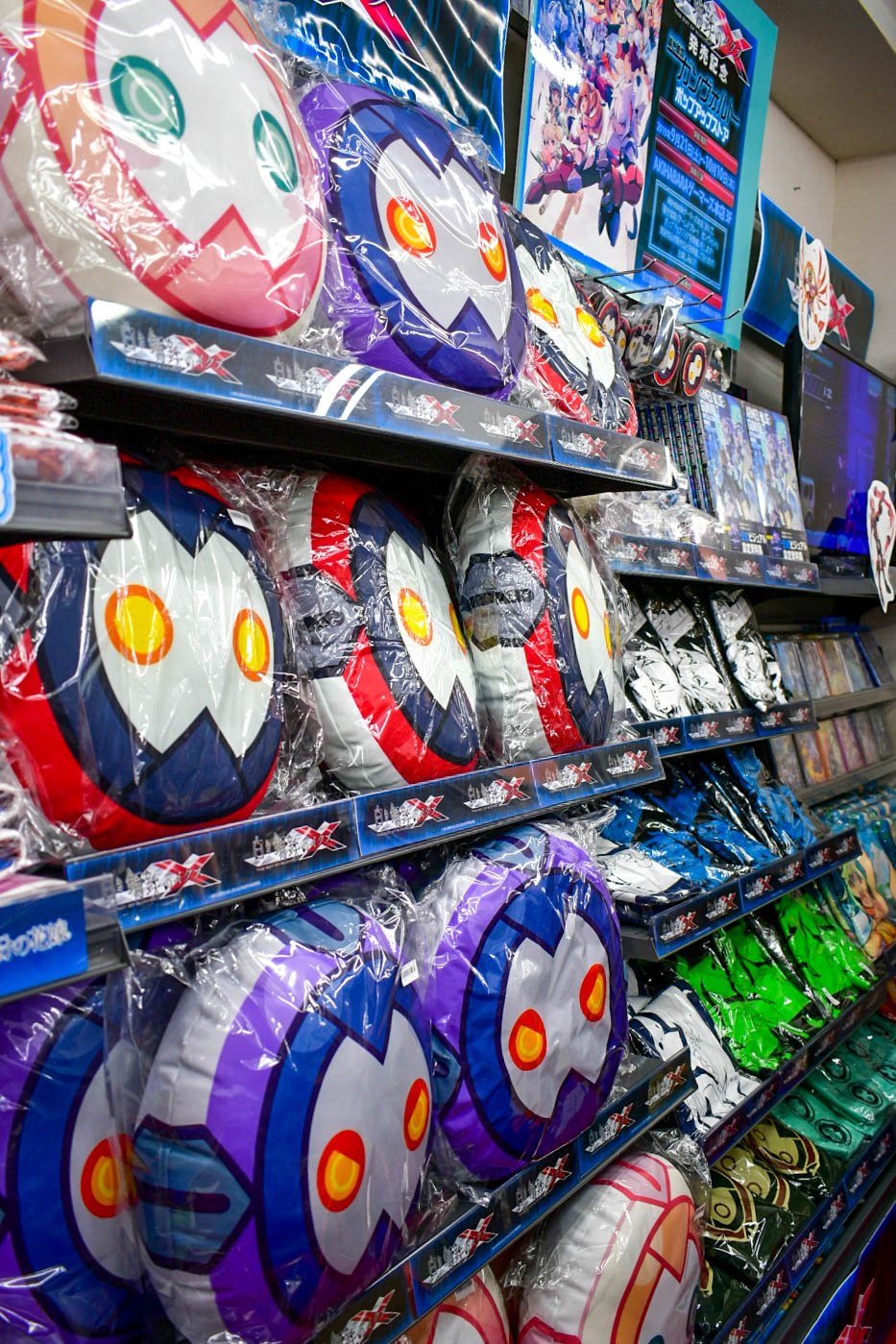 蒼き雷霆ガンヴォルト 白き鋼鉄のX roroクッション