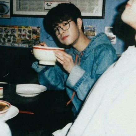 kimslowly's tweet photo. To the cutest Seungmin in this century, @theseungmin. 

Thanks for existing! The day you texted me for the first time, the day I decided that you’re so precious. I don’t usually follow twins, you know, to keep me away from comparing myself to others. 

... https://t.co/zF57rAIVGl