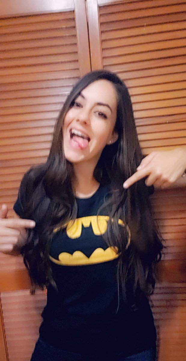 pecas_sn's tweet image. #BatmanDay2019 #BatmanDay #BatSignal #batman80th #Batman80años  #TorreReforma

Y solo puedo pensar en ti mi chiquitita ♡ @yariux