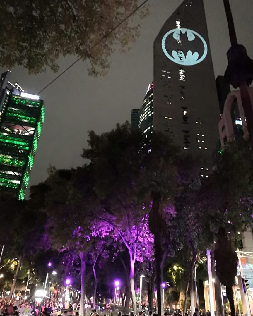 ivangutierrezCI's tweet image. No llegó #Batman 🦇
#Batsignal #BatmanDay #Batiseñal #Batman80