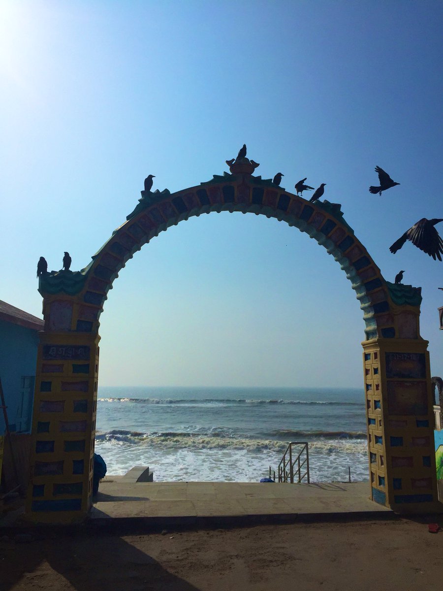 VisitGopalpur's tweet photo. Gateway to infinity #VisitGopalpur #tourism #architecture #beach #blog #VisitOdisha https://t.co/6bELm0a65a