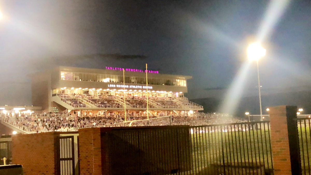 AudsLane's tweet photo. It’s a great day to be a Texan 💜😜 #gostatego 3-0 https://t.co/9ICTFm9vnH