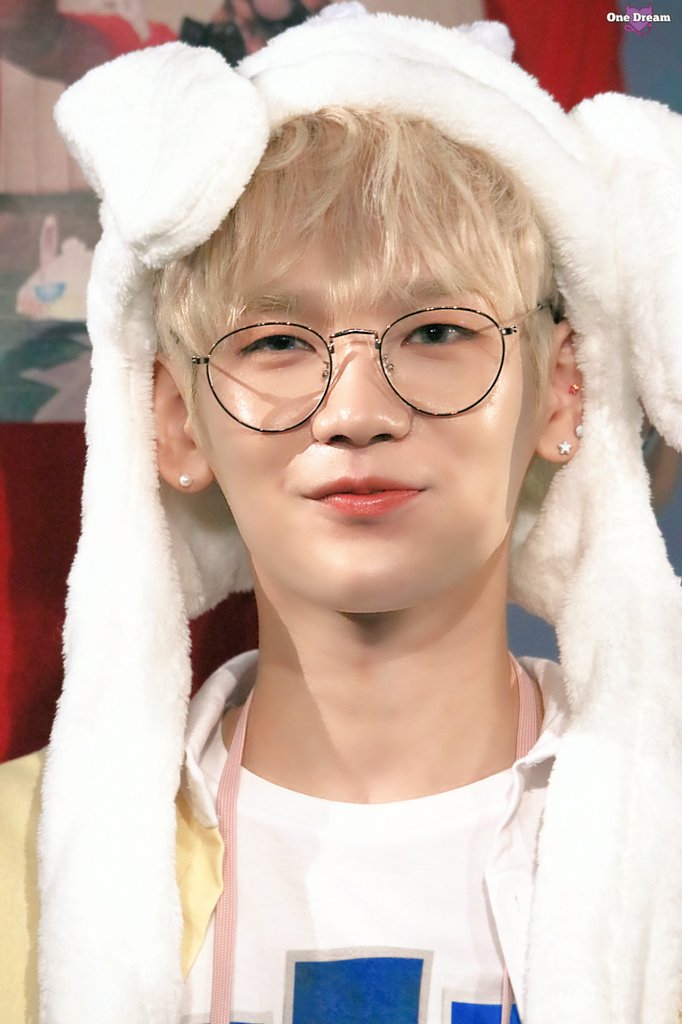___one_dream___'s tweet photo. 190908 JBJ95 일본 오사카 팬싸 

켄타 귀여움  💯💯💯💯💯💯

#JBJ95 #타카다켄타 #켄타 #髙田健太 #健太 #けんた #ケンタ #젭꿍 https://t.co/o8bHwmzcJw