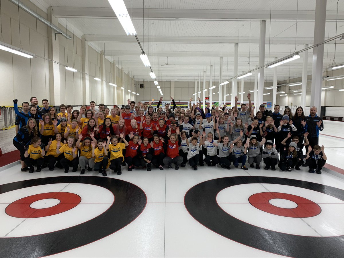 TeamHoman's tweet image. Put your hands up if you're having fun at our camp or wish you could have joined us this weekend! 🙌 
Read about Day 2 at the ThinkBeef.ca Team Homan Junior Curling Camp. ⤵️
It was an action packed one! ⛺️🥌 
teamhoman.com/day-2-of-camp #HomanJrs
