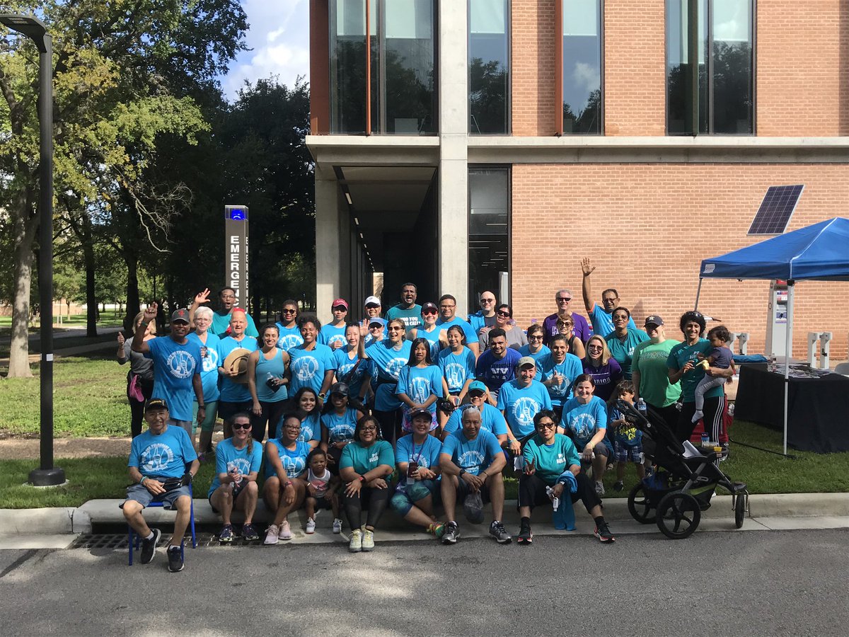 kumarjy's tweet photo. #PFmonth. #BlueUpforPF
Amazing morning with friends, patients and families raising awareness about pulmonary fibrosis. #Pulmonaryfibrosiswalk https://t.co/qrWO8EOEIU