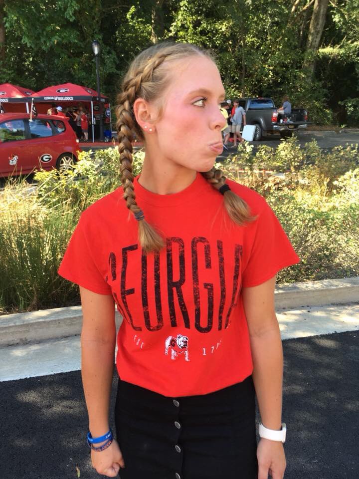 Mkpritchett's tweet photo. College may be kicking my butt, but can I get a Goooo Dawgsssss 🐶 https://t.co/527unlNCQd