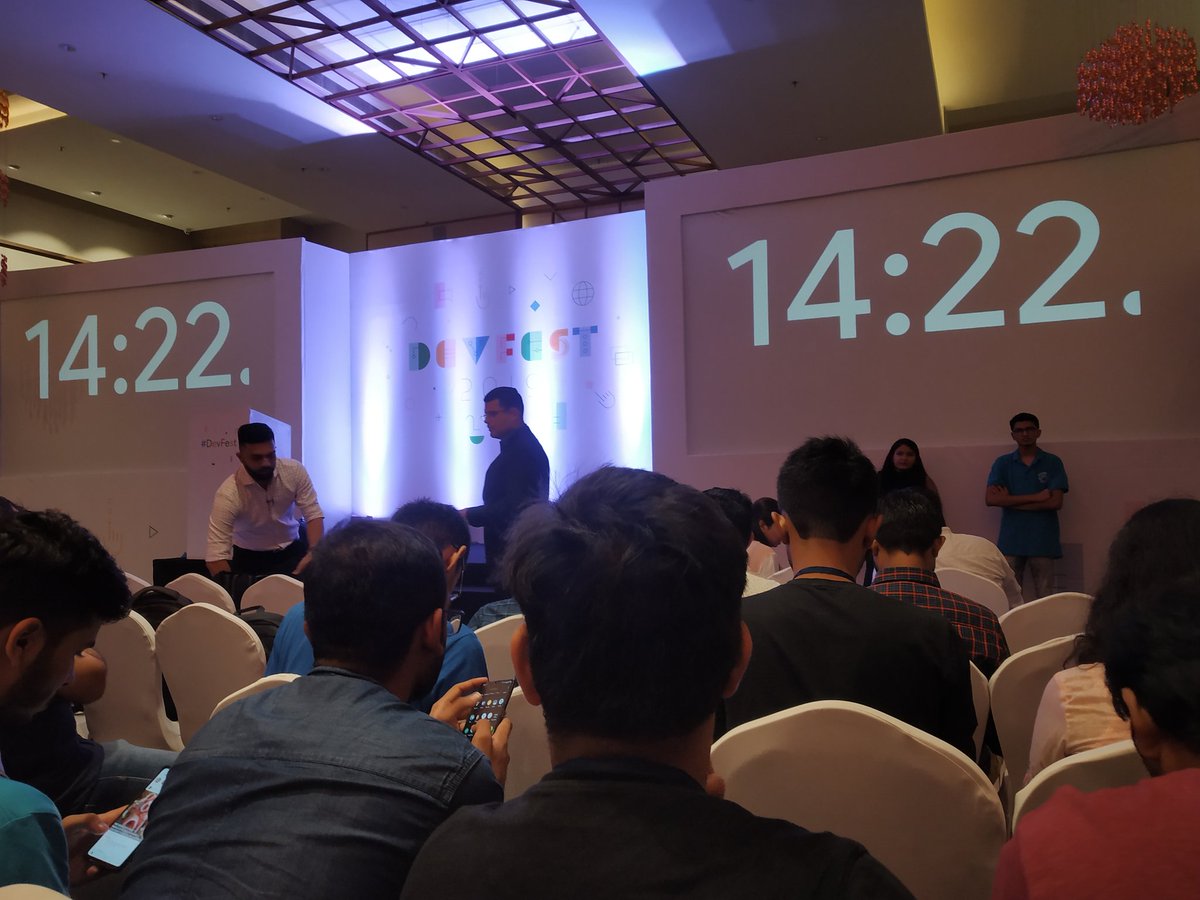 prateekchouha00's tweet photo. Count down start for 2nd 
#DevFestBaroda
#DevFest19
@GDGBaroda https://t.co/3BkoGCzsn5