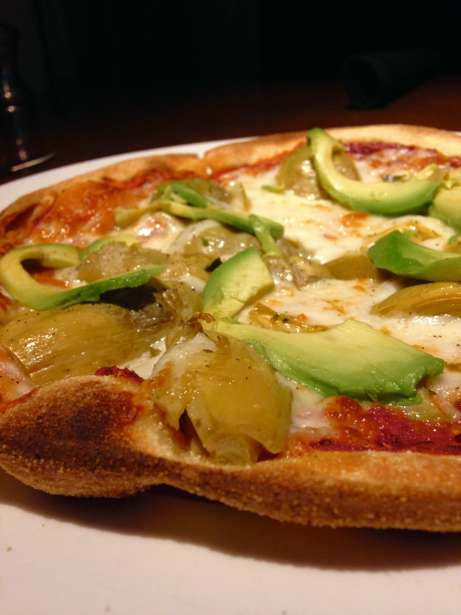 Desertbest's tweet photo. Tip: Order the personal pizza lunch special with avocado and artichoke... @StuftPizzaBar in LQ and Palm Desert... It is a sublime experience.. https://t.co/mH73zf7kf1