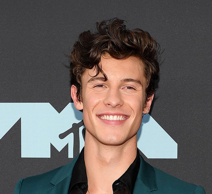 CnewsTb's tweet photo. Shawn Mendes shuts down harsh rumors spread by CupcakKe “My dick ain’t small her hole’s just colossal”.  Full story: https://t.co/azbeFkvHNn https://t.co/TF8CuUsOEh