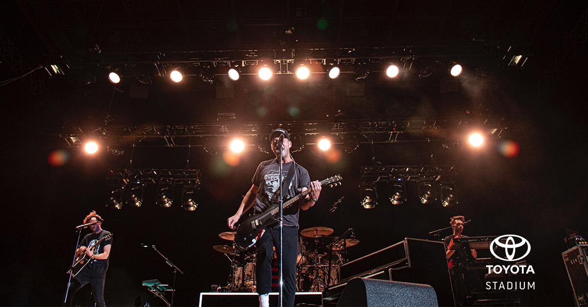 ToyotaStadiumTX's tweet photo. Old classics, new favorites and everything in between. Thanks for rocking the house tonight, @OneRepublic! #NSHOF19 https://t.co/oNJ7K59hkY