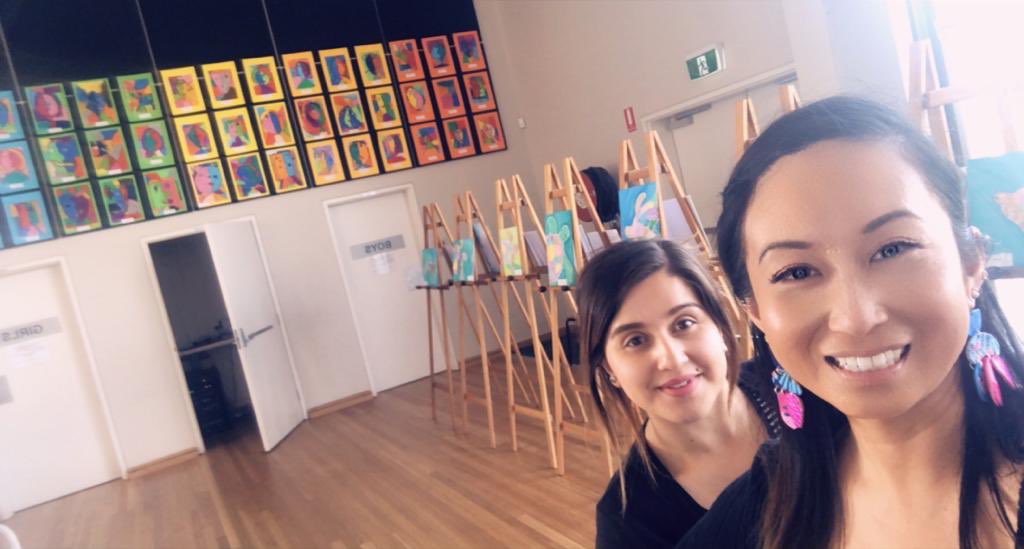 Still powering through !💪 Find yourself friends and colleagues who willingly give up their Sunday to help you out. #blessedwiththebest <a href="/CheahMilly/">Milly Cheah</a> <a href="/Jessica_Rouel/">Jessica Rouel</a> This exhibition is going to be NeKst level 💙🧡