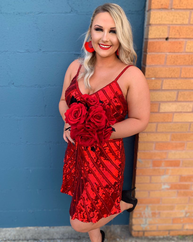 _chloelafferty's tweet photo. senior homecoming💃🏼 https://t.co/equcpQ6h1M
