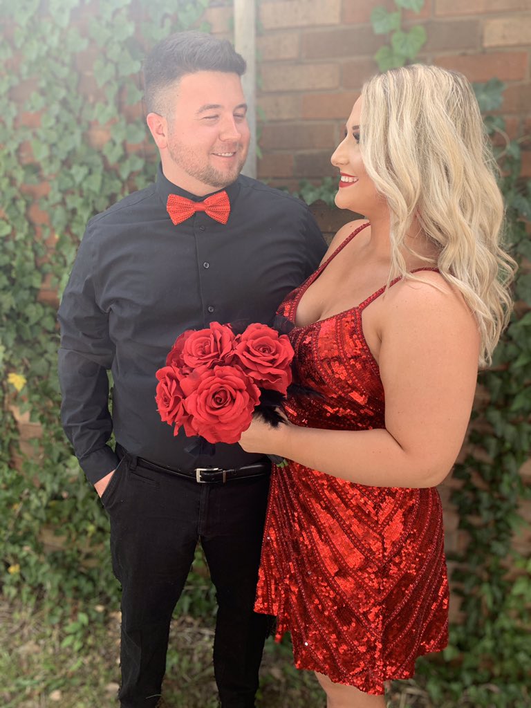 _chloelafferty's tweet photo. senior homecoming💃🏼 https://t.co/equcpQ6h1M