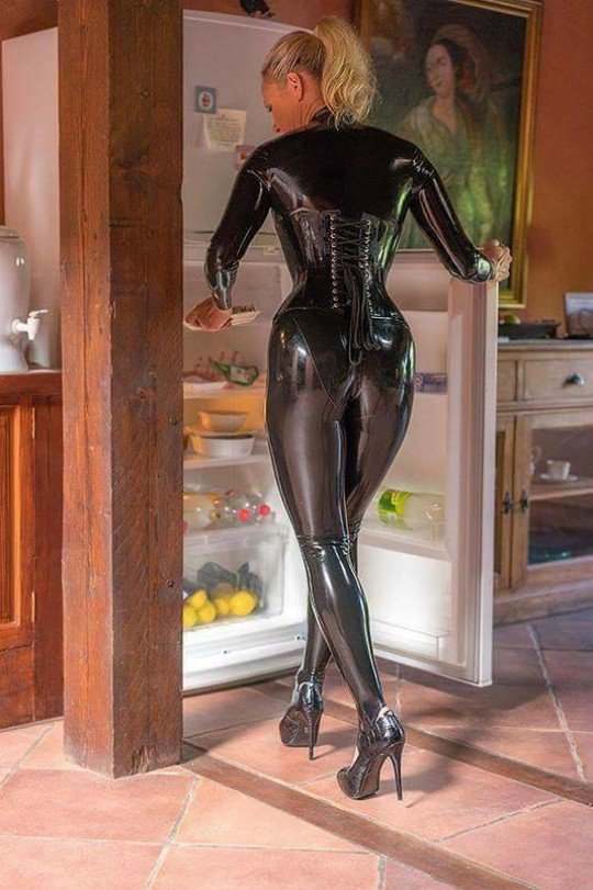 Grannies nylon subway latex