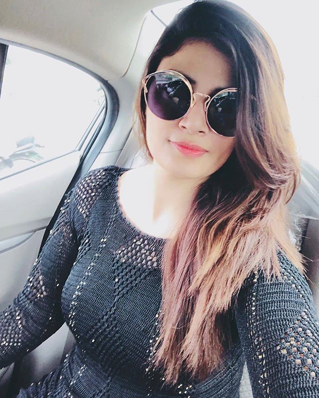 From_Newz's tweet photo. Sidra Meer Selfie Time ❤ @sidra_meer Follow us @from_newz #repost #photooftheday #looking #love #life #style #stylish #fashion #lifestyle #makeup #hairstyle #girl #instagood #instagram #fromnewz #celebrity #hair #likes #likeforlikeback #like4likes #likeforfollowback #followf… https://t.co/K7gwxPtpFV