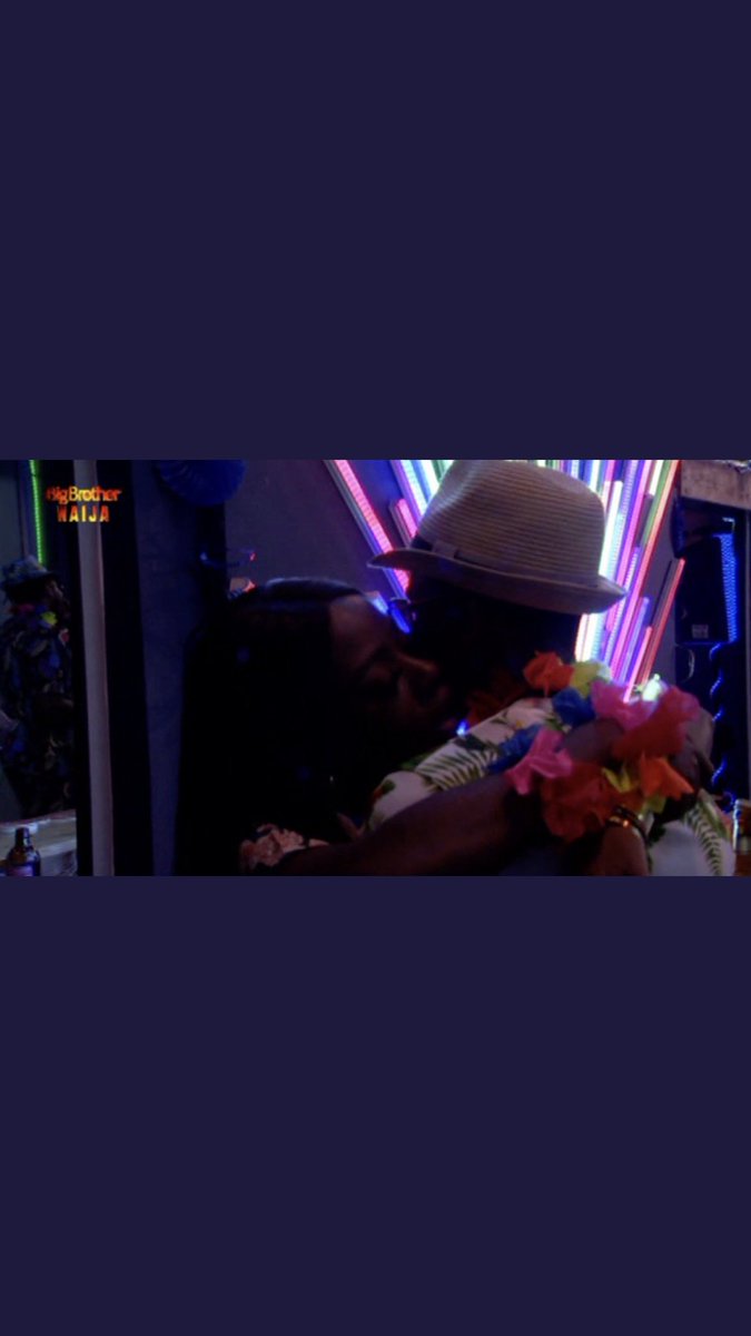ellydarl's tweet photo. She said I am sorry, and he said I don’t think you should be apologizing, he said in any case i know you are having a headache and I want you to snap out of your mood. Background song on point for my babies #Vetopowercouple #1strikecouple #RedBoxCouple #Dialo #BBNaija https://t.co/MyxFKMZerh