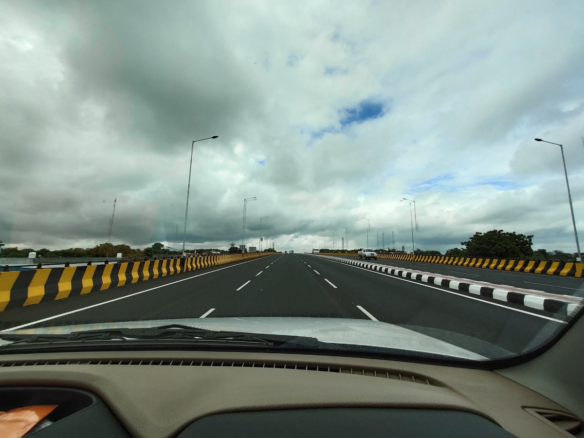 vedantAzc's tweet image. I saw IPhone 11 wide lense shots trending... So i thought why not i give it a shot... 
#VivoV17Pro #WideAngleCamera
#SundayFunday