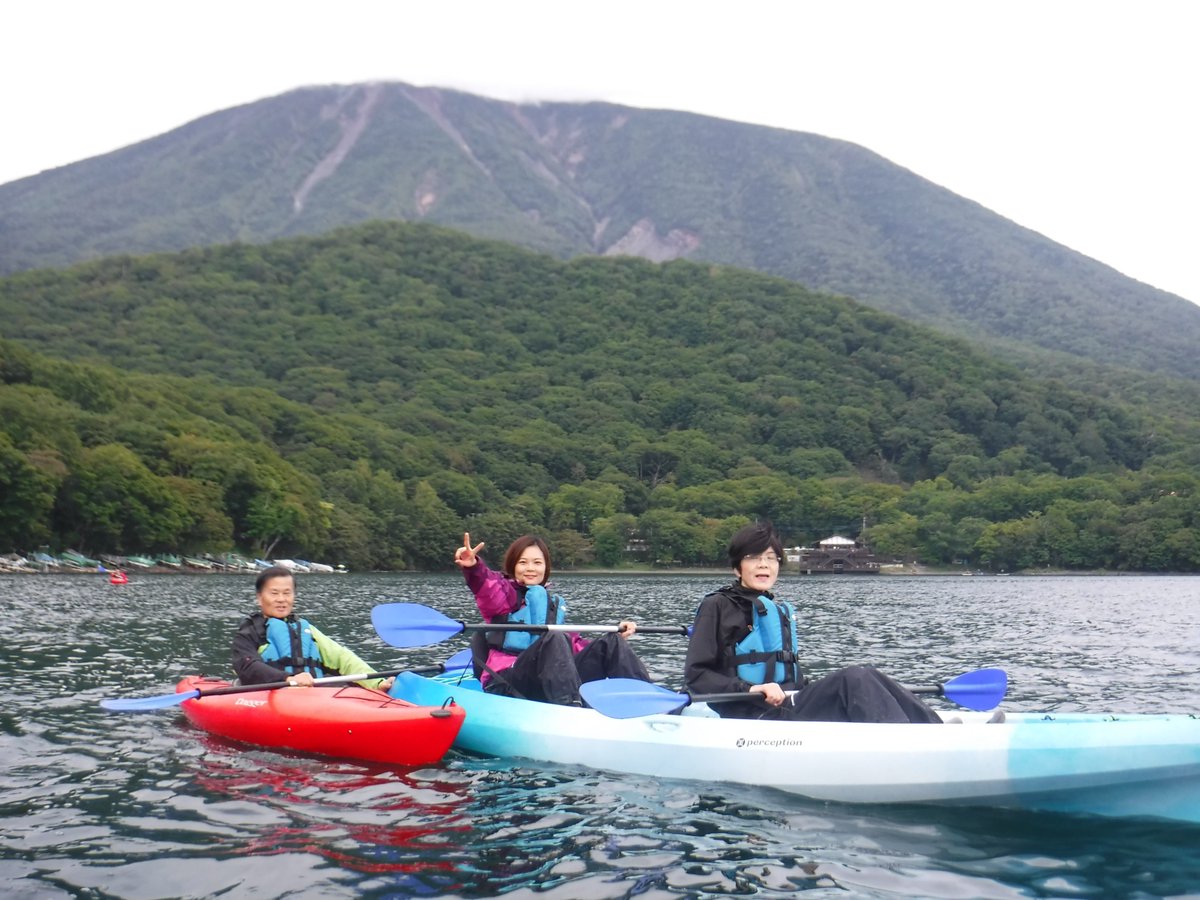 Nos 日光那須アウトドアサービス Twitterissa 奥日光 中禅寺湖でのカヤック体験 中禅寺湖カヌーピクニックツアー 無事に終了しました ご参加ありがとうございました カヤック カヌー 鬼怒川カヤック 中禅寺湖カヤック キャンプ 犬と一緒 インバウンド 日光